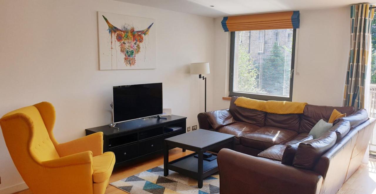 Altido Alluring 3Br Apt Near The Centre With Parking Edinburg Exteriör bild