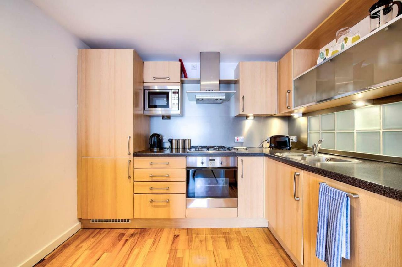 Altido Alluring 3Br Apt Near The Centre With Parking Edinburg Exteriör bild