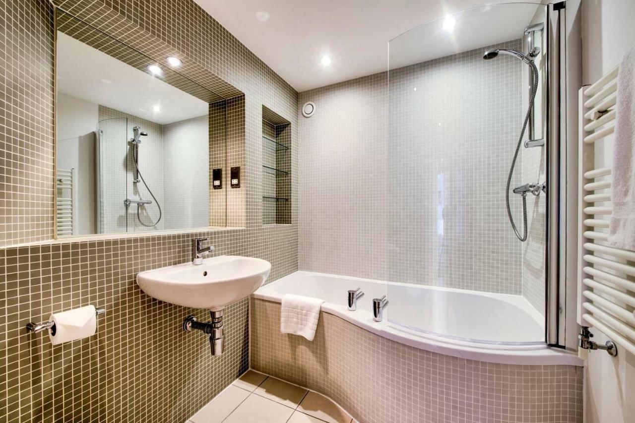 Altido Alluring 3Br Apt Near The Centre With Parking Edinburg Exteriör bild